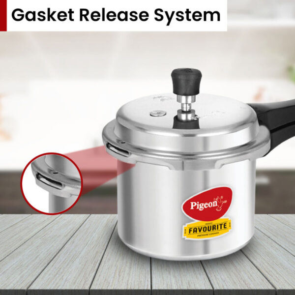 Pigeon Pressure Cooker 7.5L Deluxe Aluminium Outer Lid Gas Stove Compatible Ergonomically Designed Handle Pp7.5