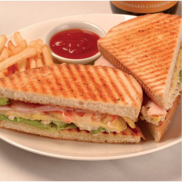 Westpoint Sandwich Maker 2 Slice 820W Stainless Steel Wsmc-6817.Ndr