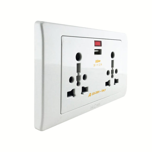 Tronic Twin Universal Socket With 1 Usb