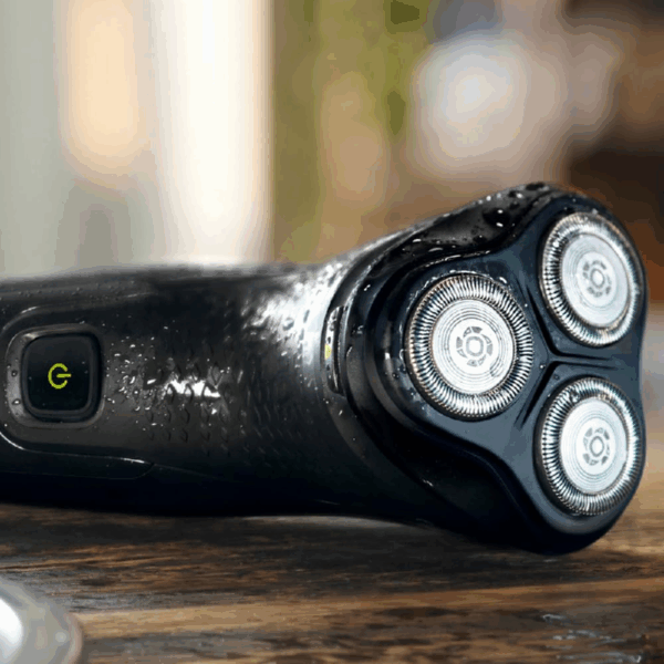 Philips Wet &Amp; Dry Electric Shaver 3000X Series With Comfortcut Blades, 3D Floating Heads, Anti-Corrosion Shaving System X3021
