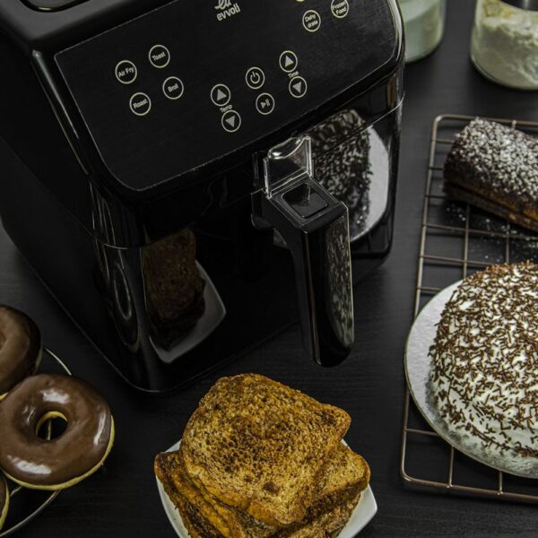 Evvoli Air Fryer 5.5L with LED Digital Touch Screen & 8 Preset Programs 1700W EVKA-AF5508B