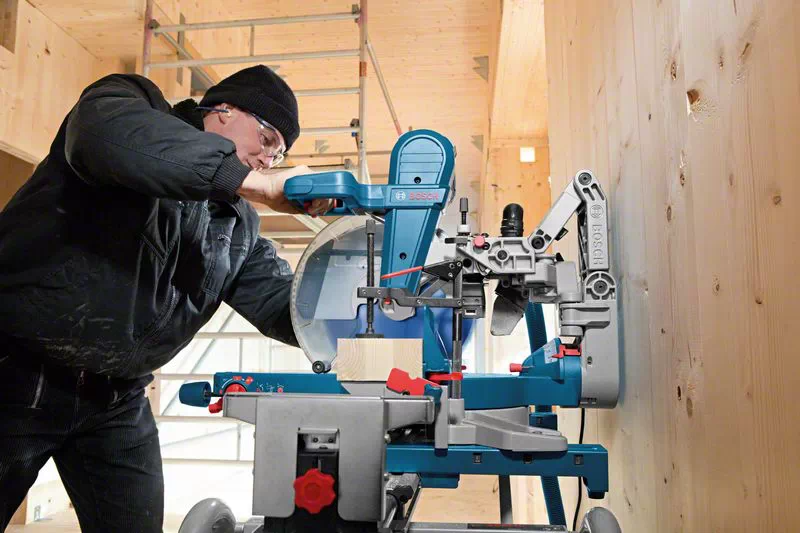 Bosch Professional Mitre Saw 2000W 12&Quot; With Dust Bag &Amp; Blade Gcm 12Gdl