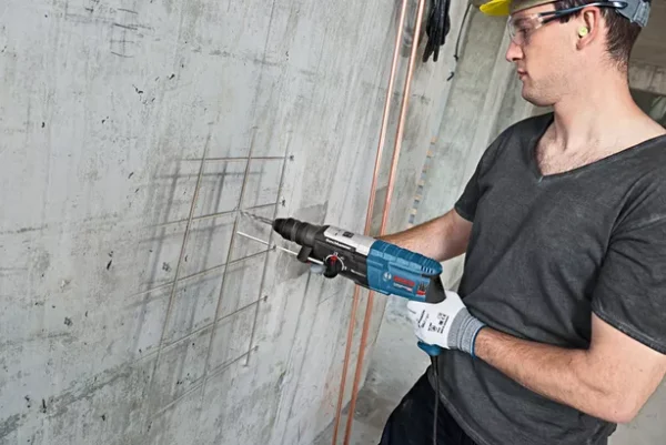 Bosch Professional Rotary Hammer With Sds Plus 880W Gbh 2-28 F