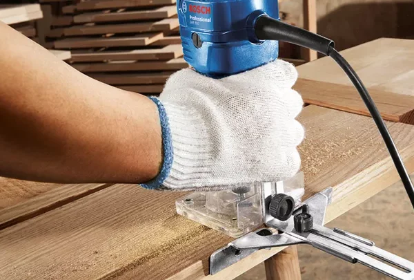 Bosch Professional Palm Router 6 mm 550W GKF 550
